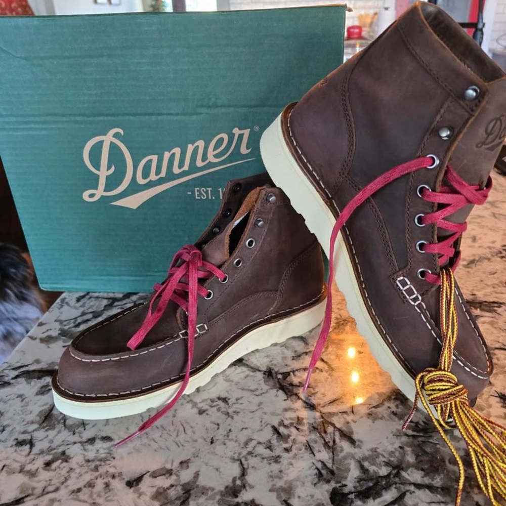 Danner Women's Bull Run Moc Toe Boots in Brown